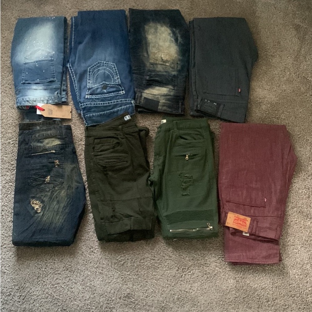 8 pairs of Jeans 3 are new (Tru Religion,Levi’s,Jordan Craig,Grindhouse denim)